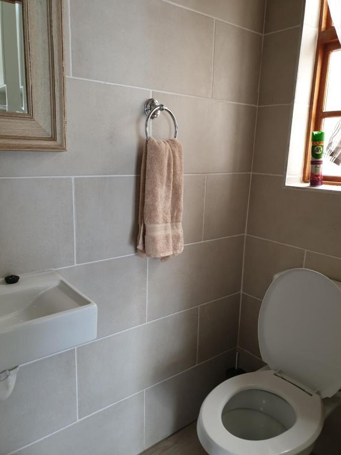 Pongola Road Self Catering Accommodation Uitenhage Екстер'єр фото