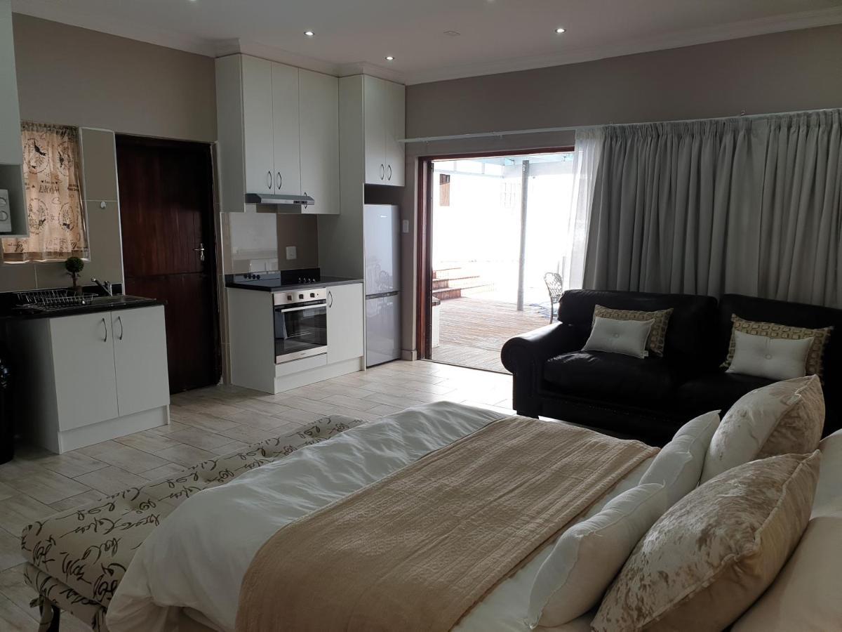 Pongola Road Self Catering Accommodation Uitenhage Екстер'єр фото