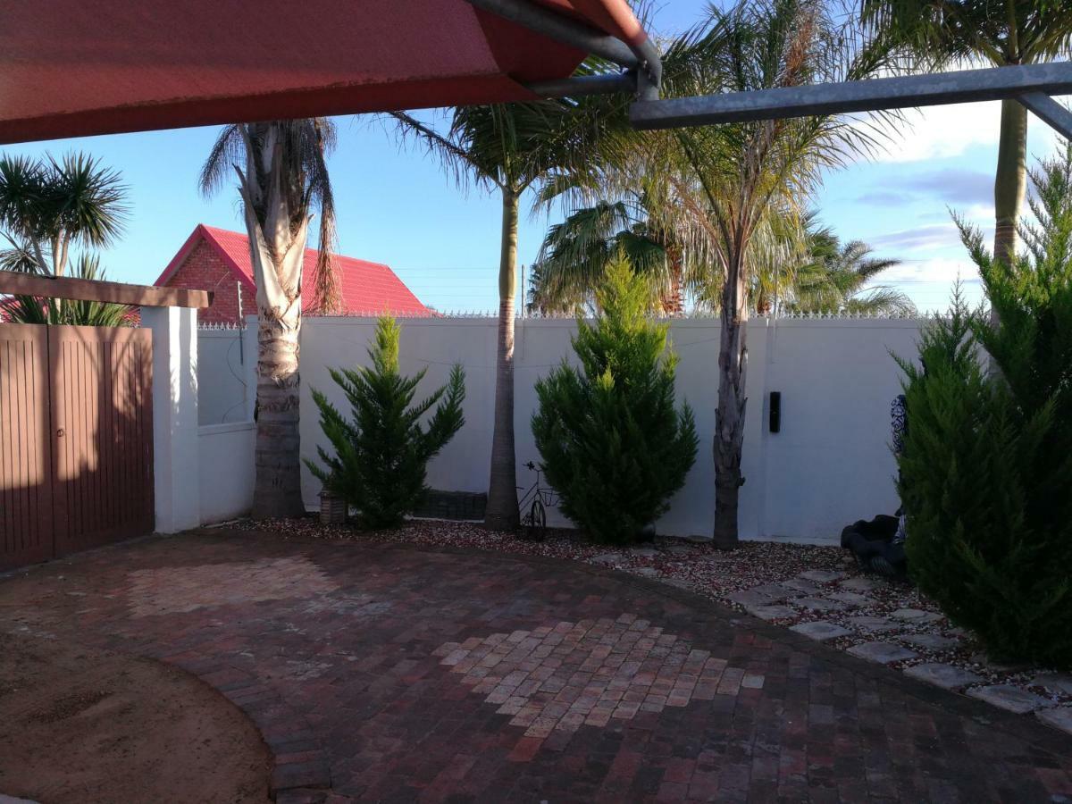 Pongola Road Self Catering Accommodation Uitenhage Екстер'єр фото