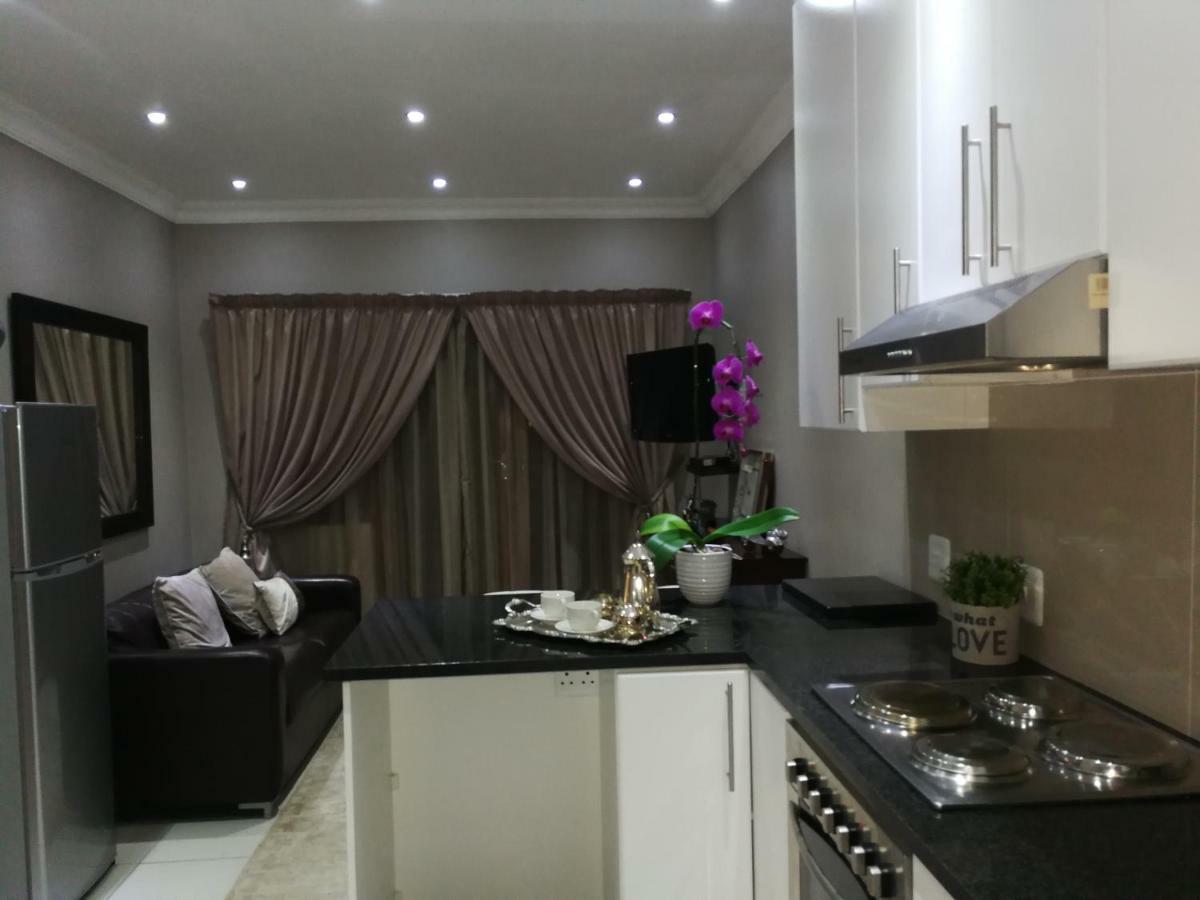 Pongola Road Self Catering Accommodation Uitenhage Екстер'єр фото