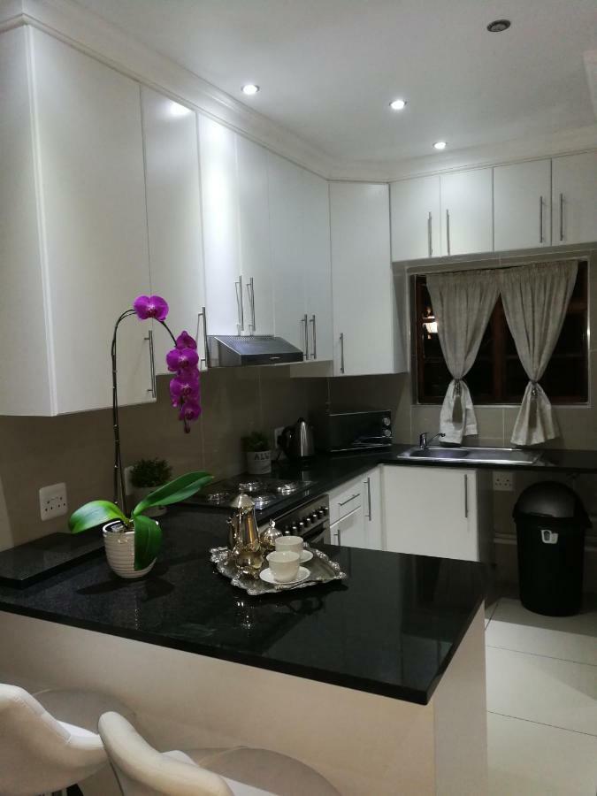 Pongola Road Self Catering Accommodation Uitenhage Екстер'єр фото