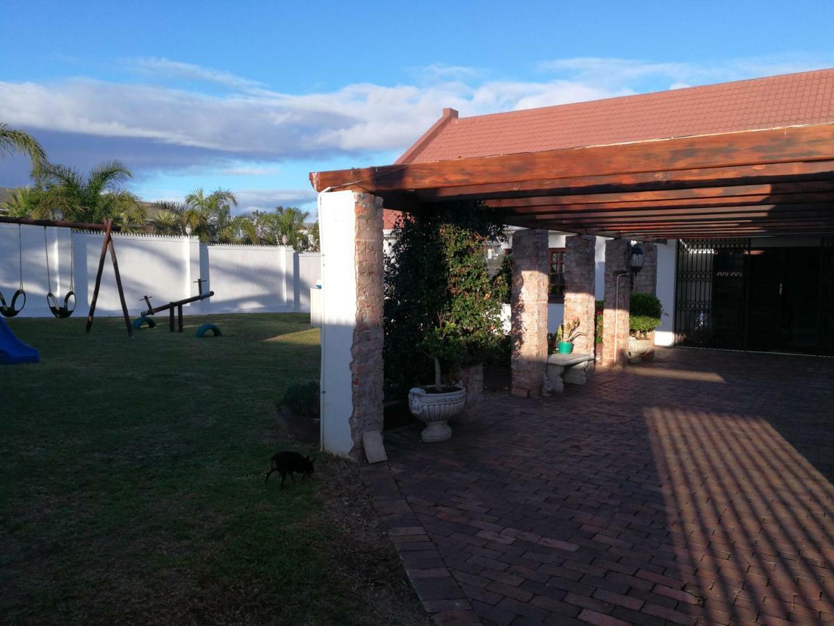 Pongola Road Self Catering Accommodation Uitenhage Екстер'єр фото