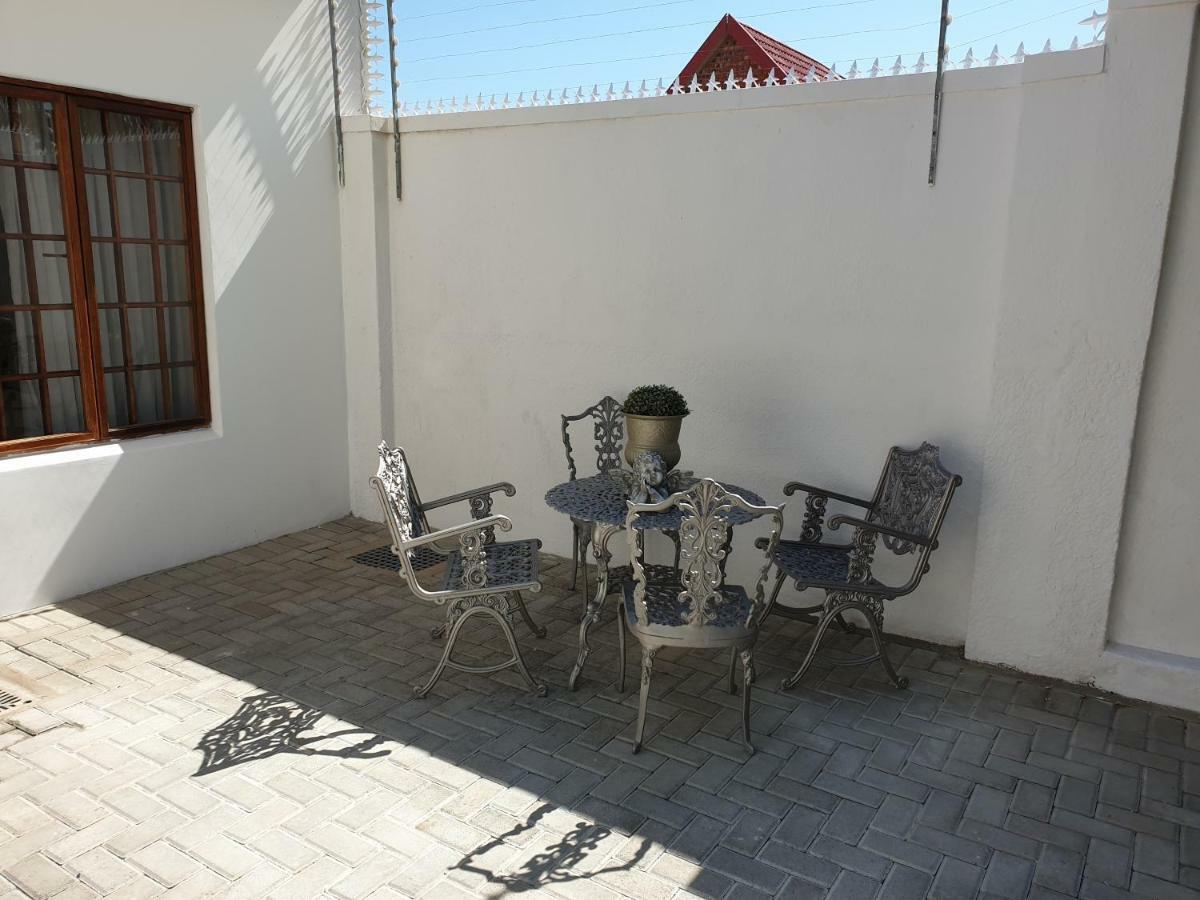 Pongola Road Self Catering Accommodation Uitenhage Екстер'єр фото