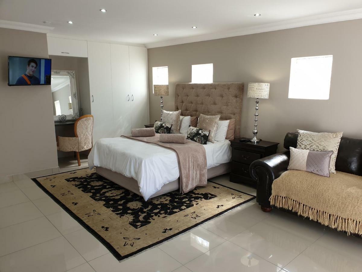 Pongola Road Self Catering Accommodation Uitenhage Екстер'єр фото